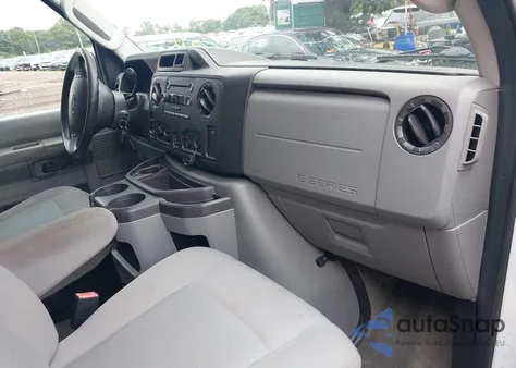 2013 Ford E-150 Xlt z USA, uszkodzony, nr VIN 1FMNE1BW0DDB18185